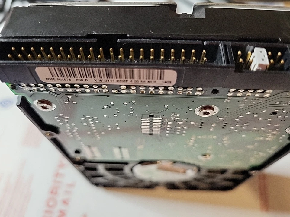 Western Digital Caviar 30GB Internal 5400RPM 3.5" (WD300AB) IDE Hard Drive Works - Image 4 of 4