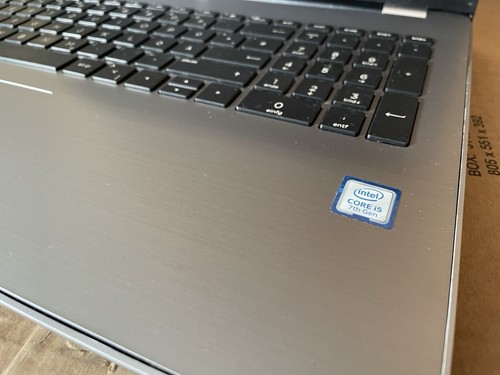 Portatile HP 250 G6 - Foto 2 di 7