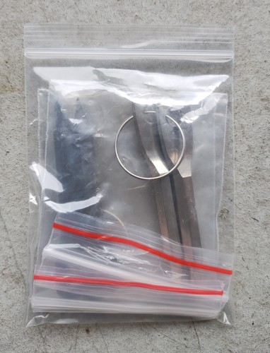 KEY SHAPED POCKET FLATHEAD & PHILLIPS SCREWDRIVER GADGETS MULTI TOOL 2 SETS LOT - Picture 11 of 13