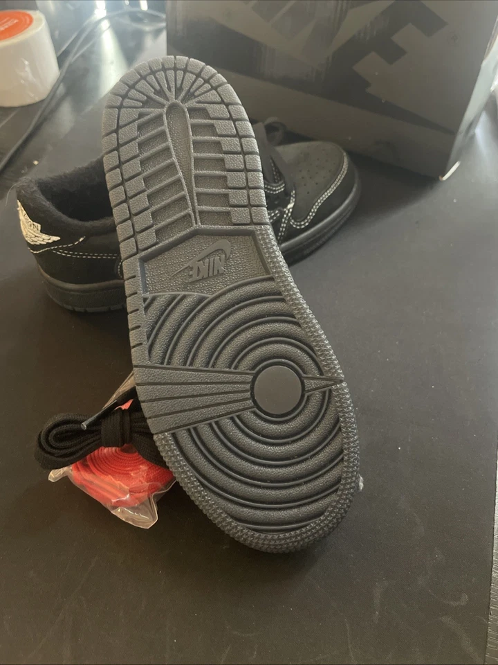 Jordan 1 Retro Low OG SP x Travis Scott Black Phantom - 1 yr (new in box) - Image 4 of 4