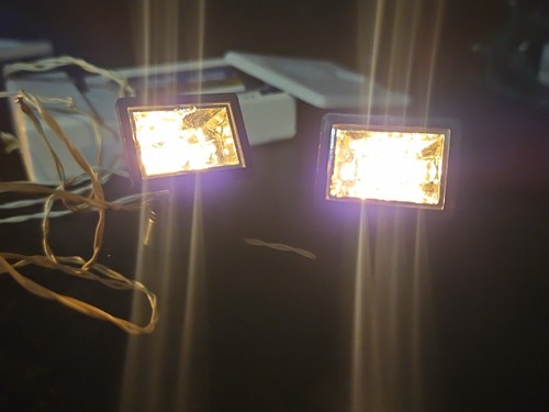 Lemax Spotlights Weihnachten Halloween Dorf 2er Set Lichter getestet / ohne Batterien - Bild 3 von 7