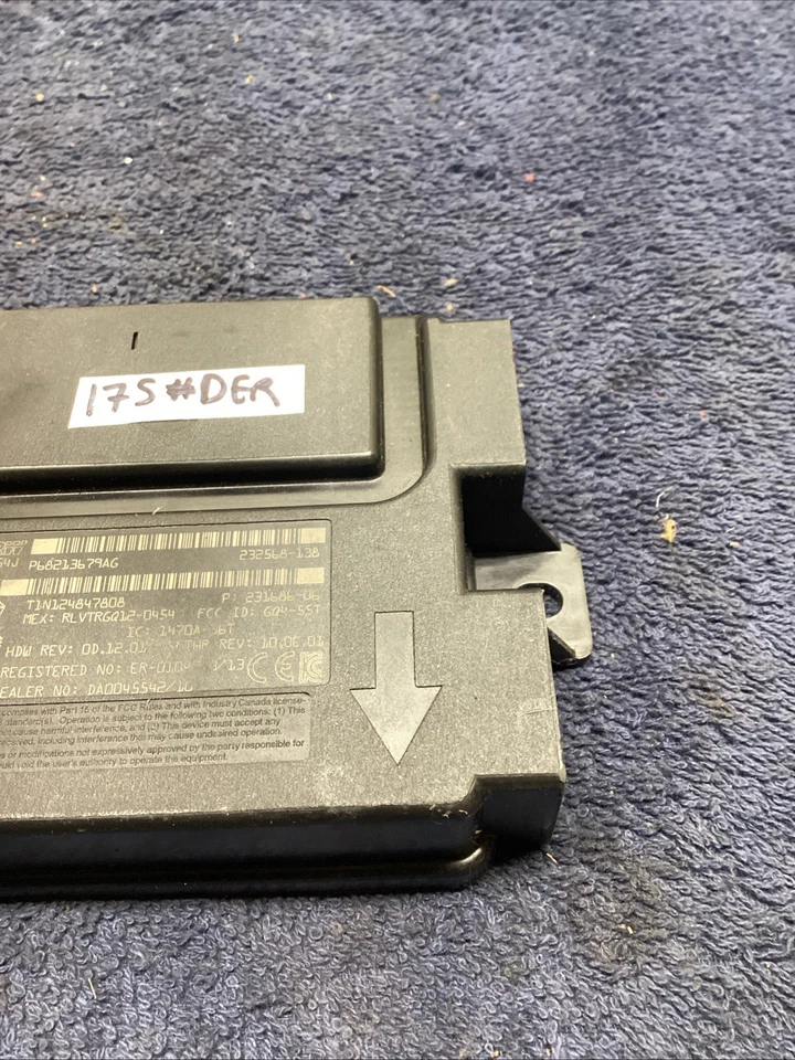 2014 - 2017 RAM CHRYSLER 1500 Keyless Entry-Receiver 68213679AG OEM - Image 3 of 4