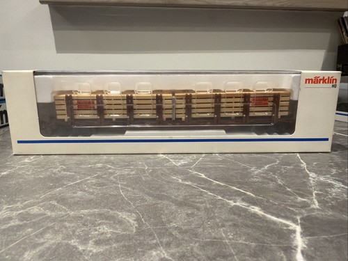 Märklin 47714 Rungenwagen der DB,  mit Holz beladen, KKK  unbespielt OVP  Neu | Zustand: Neu