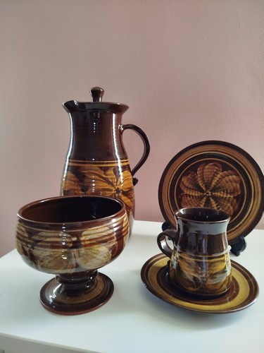 Original A Skegness Pottery Tea Set Brown Colour -22 Pieces - Picture 14 of 24