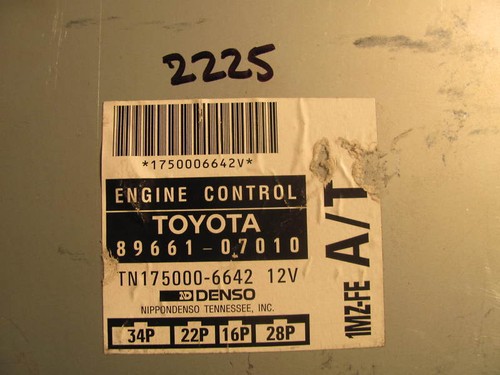 95 TOYOTA AVALON FED ECU ECM COMPUTER 89661-07010 - Picture 3 of 4