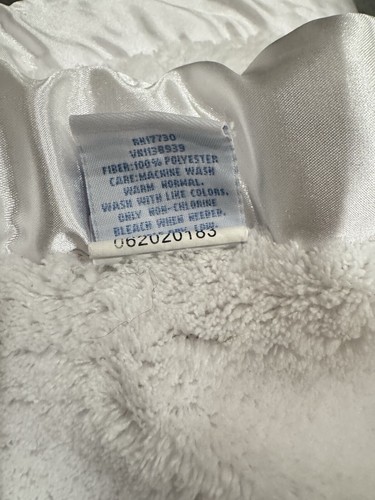 Simply Shabby Chic Twin Size White Blanket Satin Trim PLUSH 2 Ply 66" x 90" EUC - Picture 5 of 8