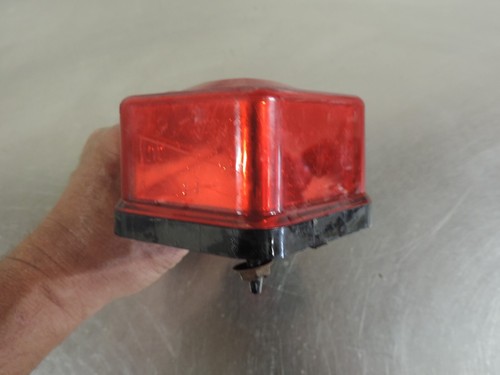 2012 Polaris Sportsman 400 Right Rear Taillight Brake Light Lamp Housing - Picture 9 of 9