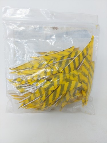 100 Pack Gateway Feathers 3" Left Wing: Parabolic Faux Barred Yellow 300LPBYL - Picture 3 of 3