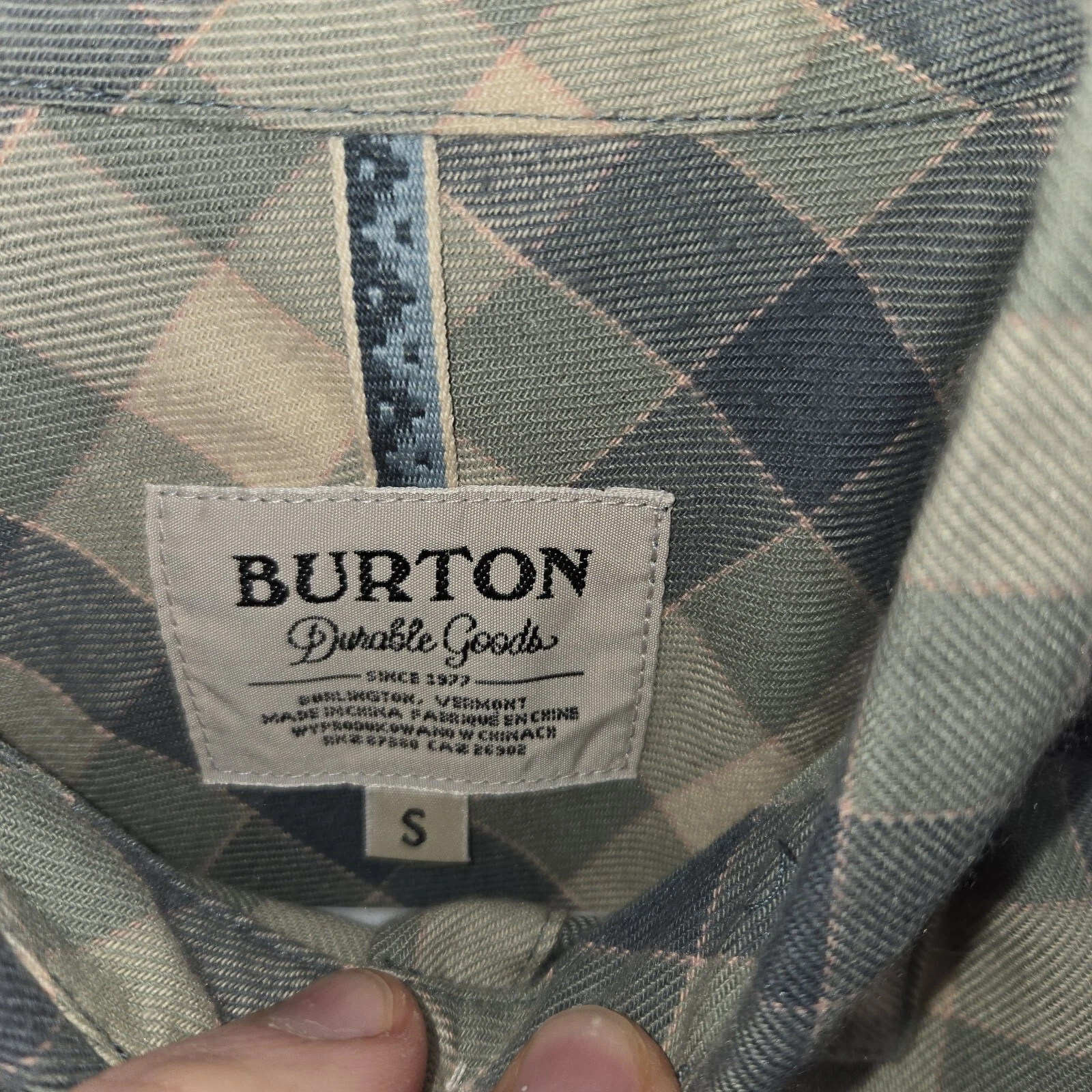 burton durable goods long sleeve button up flannel blue check shirt