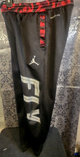 Nike Air Jordan-Boy's black 'Fly' black Therma-Fit sweatpants size L