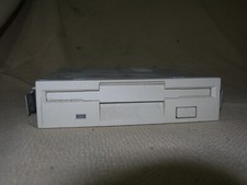 Teac 3.5" 1.44MB Floppy Drive Internal - FD-235HF