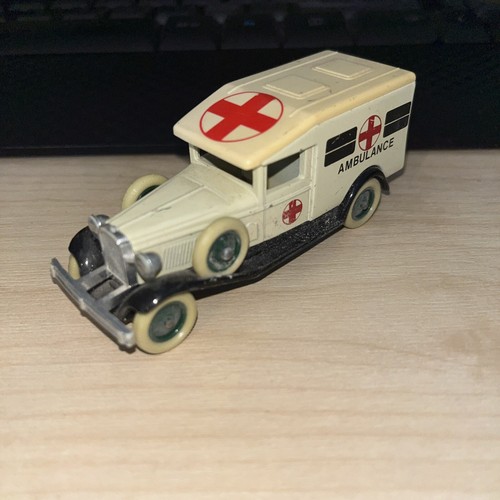 Used LLedo Days Gone Ambulance Boxed 1983 CB24 Collectors Item 1/43 Diecast - Bild 2 von 5