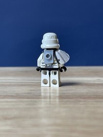 LEGO Star Wars 2012 Imperial Sandtrooper Minifigure White Pauldron + Backpack