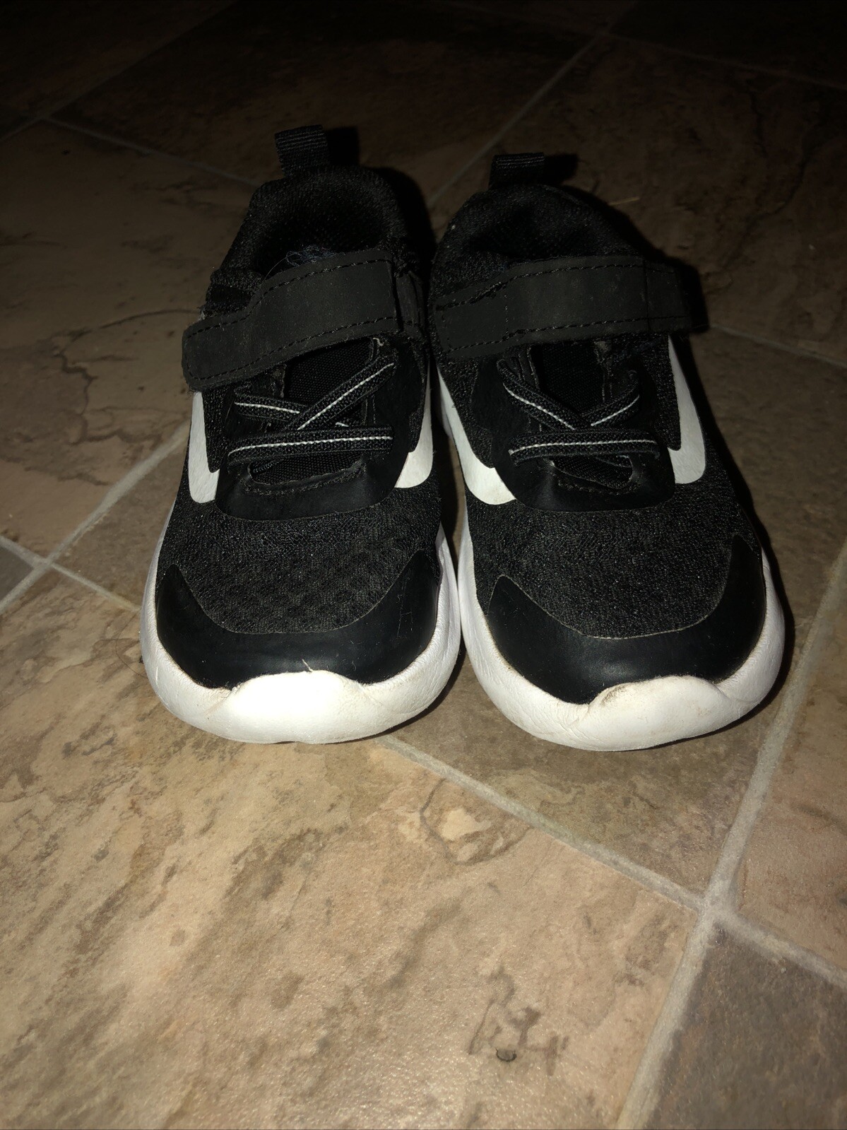 Picture 1 of 6