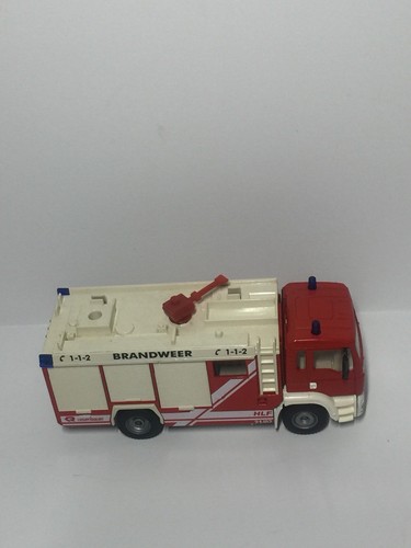 Siku Super 2101 00300 Hilfeleistungslöschfahrzeug MAN Feuerwehr, BRANDWEER - Picture 4 of 7