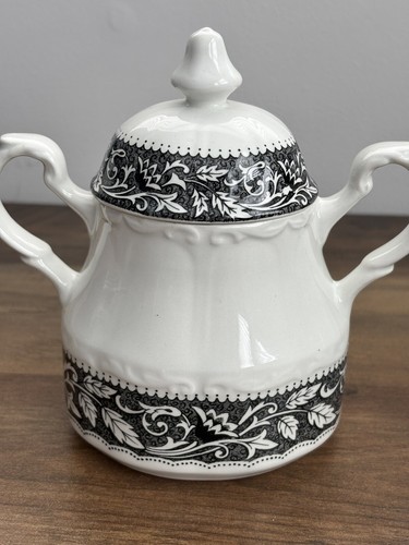 Vintage J&G Meakin RENAISSANCE Black Ironstone Colonial Creamer Sugar Bowl Set - Picture 13 of 13