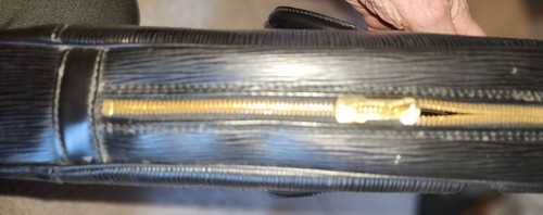 Louis Vuitton Briefcase. High in demand is this model. - Picture 5 of 8