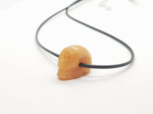 Skull Shape Quartz Necklace Reiki Crystal Healing Chakra Point Cut Pendant UK - Picture 76 of 77