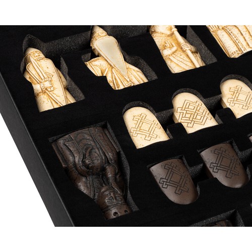 Regency Chess Official Lewis Chessmen Set - Picture 11 of 16