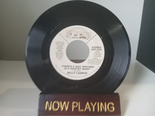 Billy Larkin Kiss & Say Goodbye 45 There's A Soul Brother in Country Band Casino - Picture 3 of 6