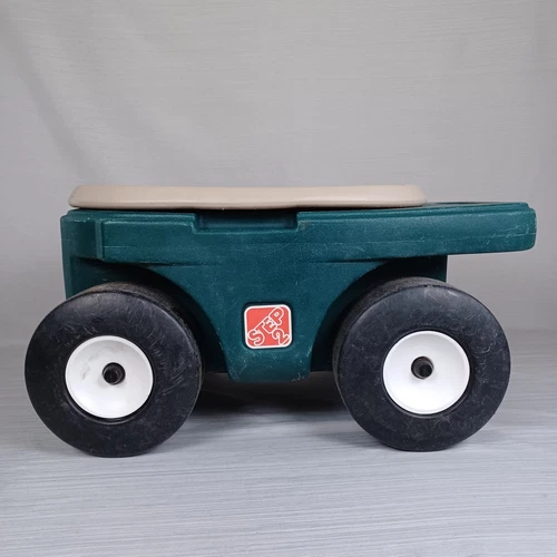 Step 2 Multi Purpose Rolling Garden Hopper Utility Seat Storage Cart Green