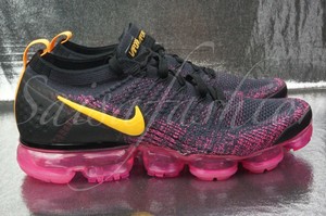 vapormax pink and black