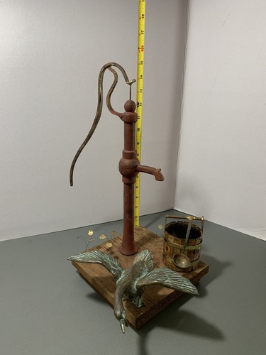 Scultura firmata Curtis Jere ""Goose At The Water Pump"" 1972 bella! - Foto 8 di 9
