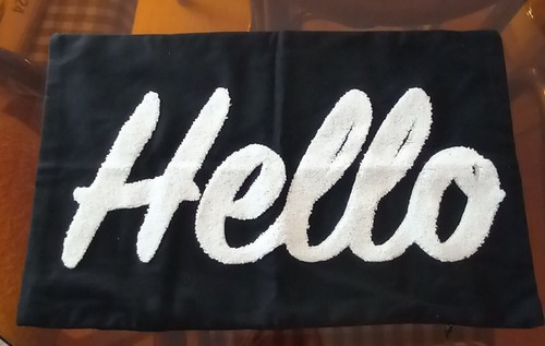  Deko Überwurf Kissenbezug Hello Sign schwarz - weiß bestickt.  Reißverschluss  - Bild 1 von 4