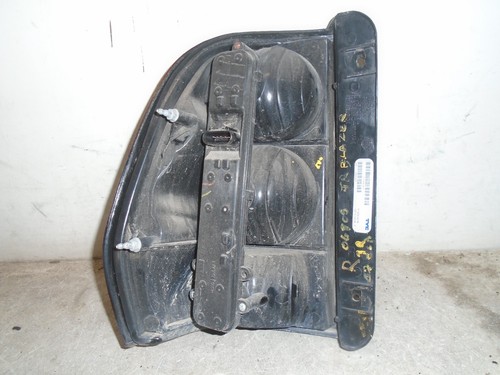 Luz trasera derecha Chevy Trailblazer 2002-2009 TYC - Imagen 8 de 17