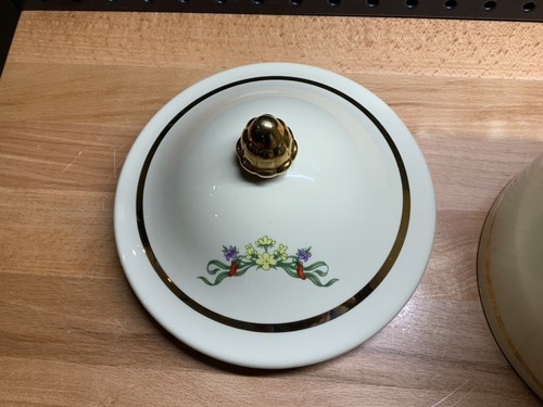 Lenox Spice Garden Flour Canister Porcelain Gold Trim With Lid 1993 - Picture 7 of 10