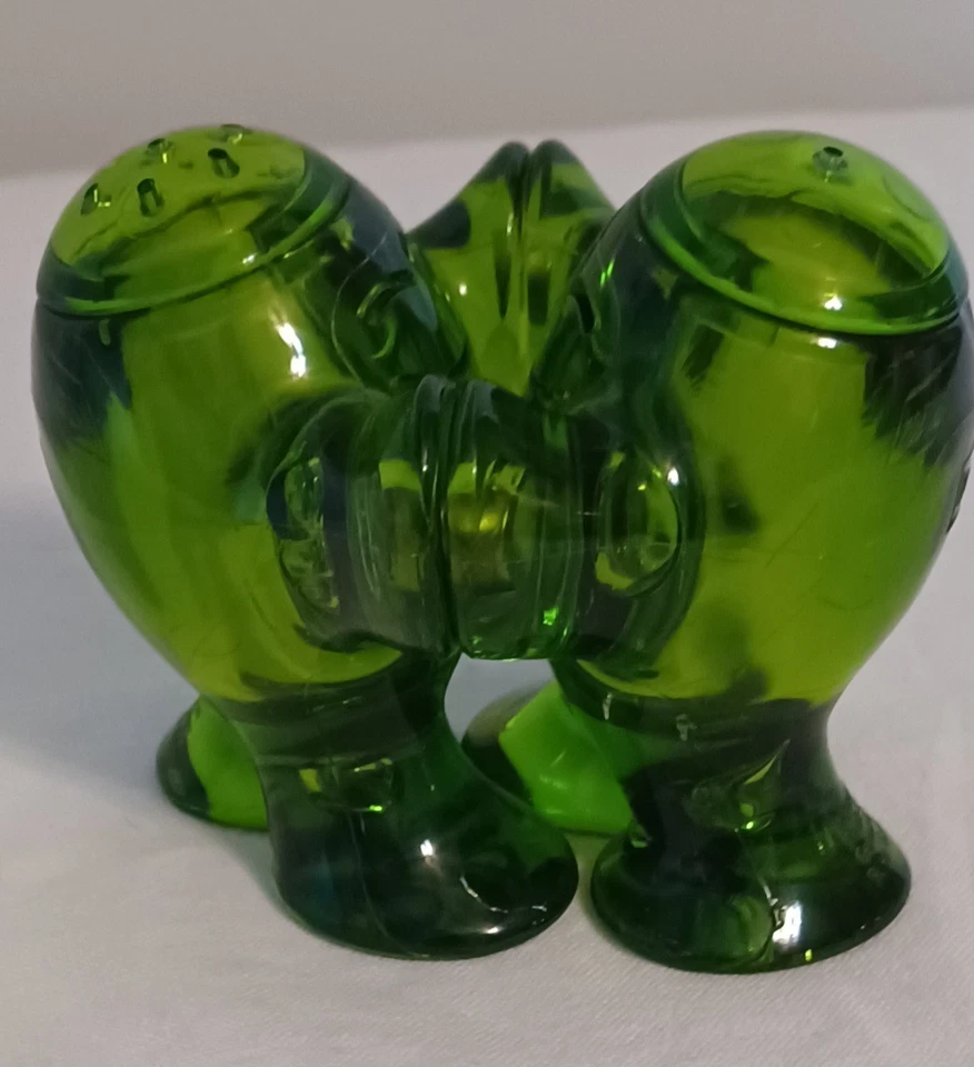 Salero y pimentero Koziol SPICIES de colección - manos magnéticas felices verdes Foto 4 de 4