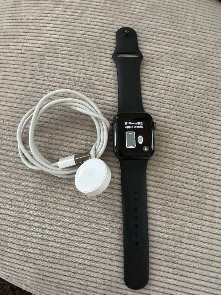 苹果智能手表 SE 40 毫米 GPS 铝合金表壳运动型表带 MR50 — 第 2/4 张图片