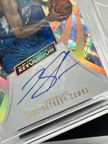 2015-16 REVOLUTION Rookie Auto Karl Anthony Towns BGS 9 Mint 10 Autograph RC - Picture 3 of 4