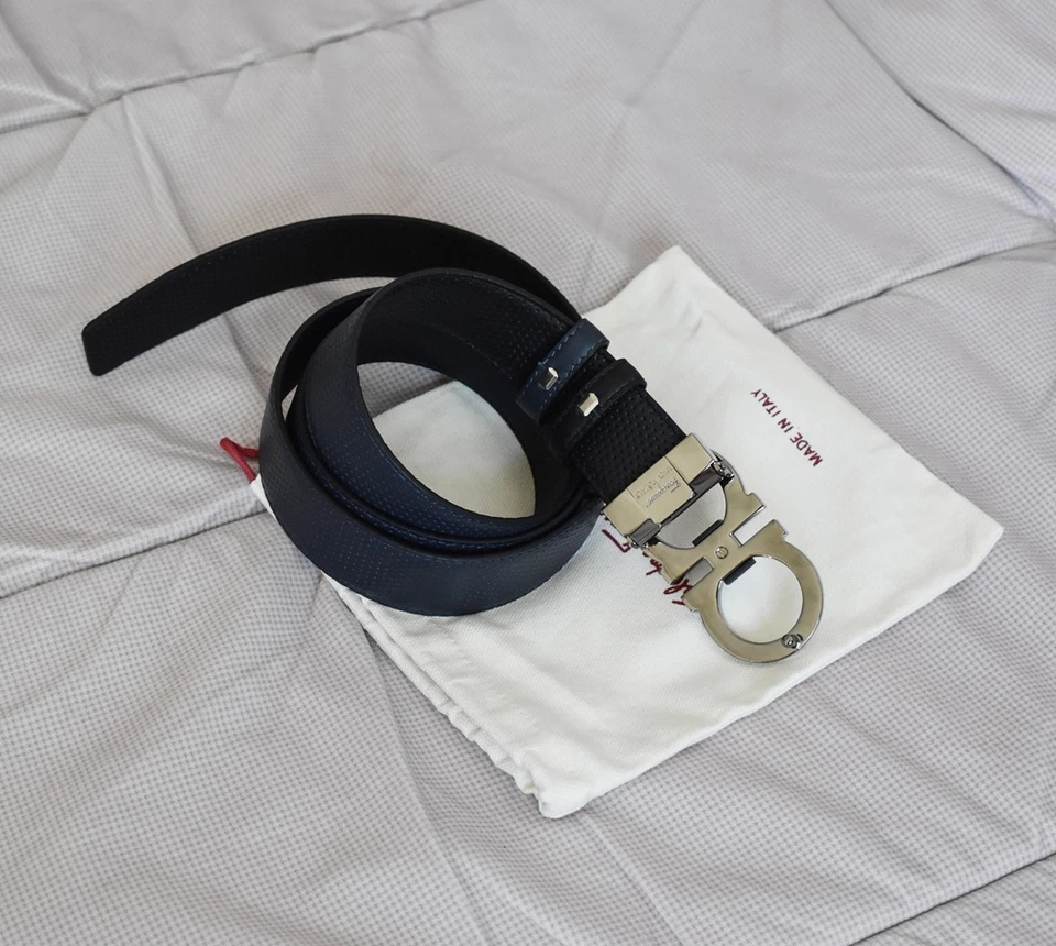 Ferragamo Cinturón Hombre Reversible/Ajustable Acabado Gunmetal Hebilla Gancini 120cm Foto 4 de 4