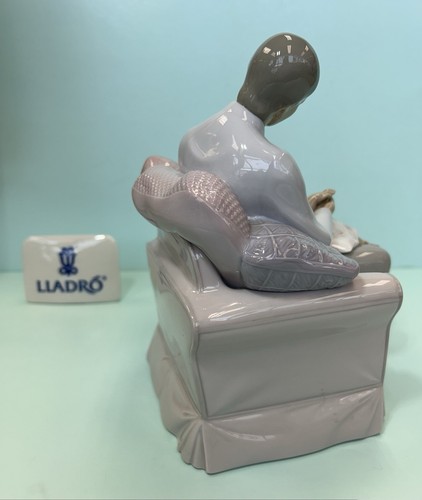 Lladro Grandfather's Stories #010.06979 Porzellan Figur NEU IM KARTON! - Bild 7 von 9