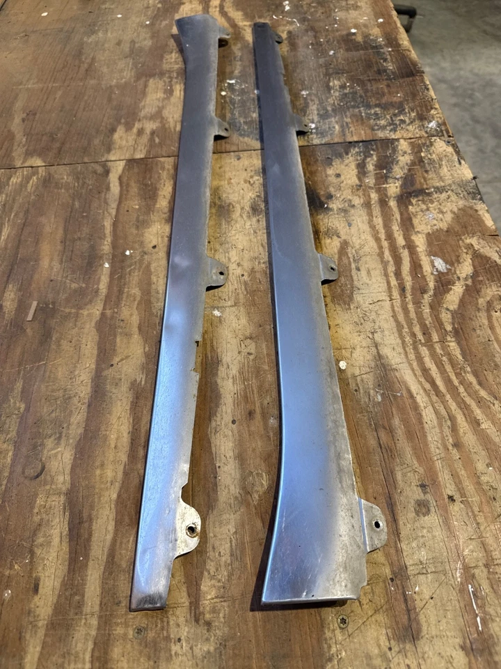 Oldsmobile 98 1973 cuarto trasero cuarto panel moldura juego Foto 2 de 4