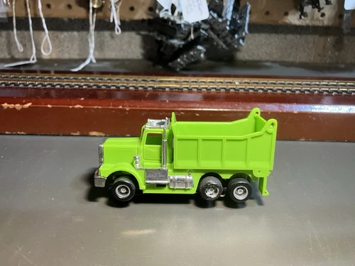 TYCO US1 Trucking Green Dump Truck 