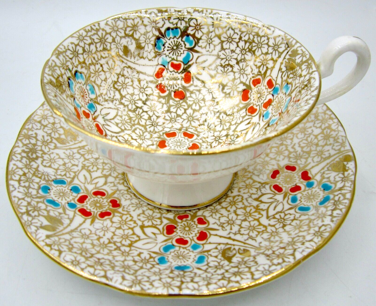 工芸品 ENGLISH FINE BONE CHINA Guaranteed English Gold Chintz Bone China Teacup & Saucer (8256
