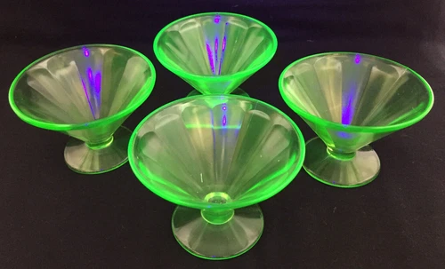 Footed Sherbet Green Uranium Vaseline Federal Glass Fruit Glasses Set of 4 VTG