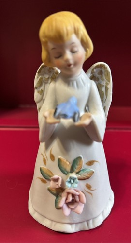 Estatuilla de ángel de porcelana vintage con campana de pájaro azul de Homco - Imagen 1 de 6