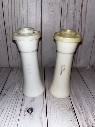 TUPPERWARE 6” Tall Hourglass White Salt & Pepper Shakers Set  #718 Vintage - Picture 1 of 3