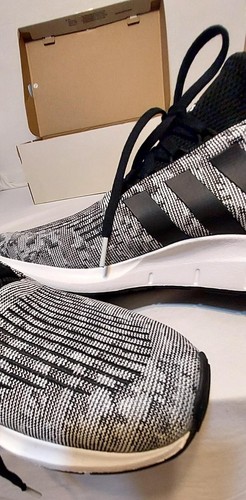 Adidas Mens New Running Shoes Sz 101/2 Racer TR23 IG7322 Black,Gray & White - Picture 11 of 11