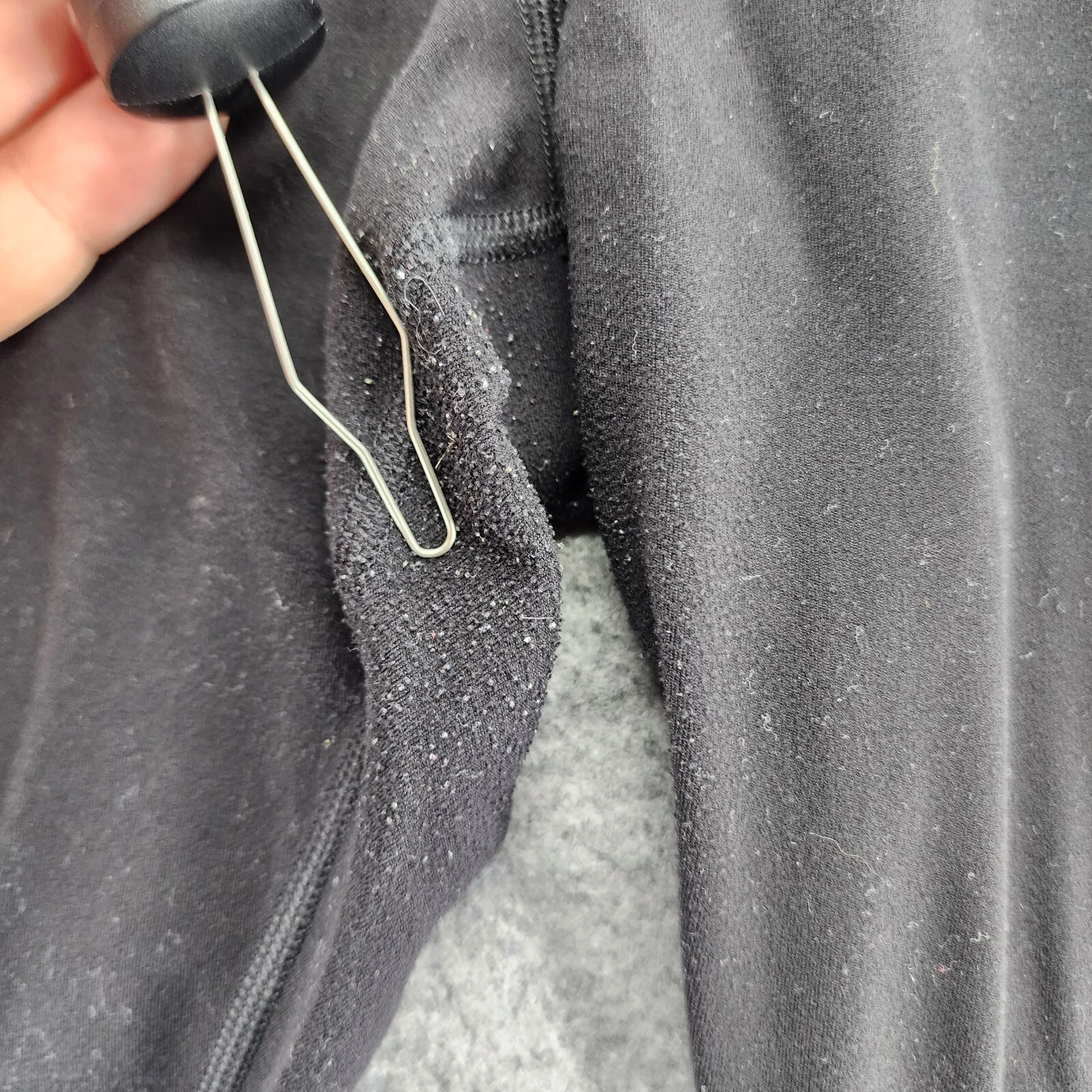 athleta mid rise 28x21 elation capri leggings