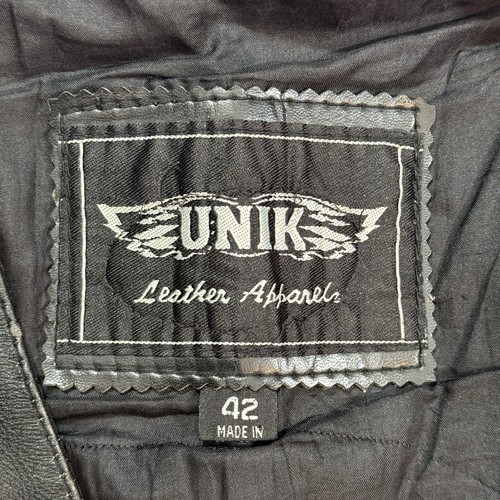 UNIK Men's Black Leather Motorcycle Vest Sz 42 Snaps Lace-Up Sides Pockets Biker - Picture 16 of 19