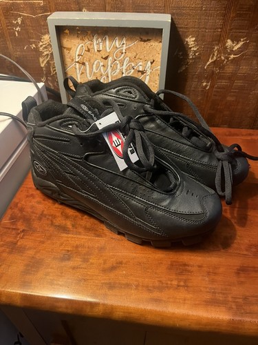 Easton V.R.S. Herren Größe 10 Stollen Neu mit Etikett