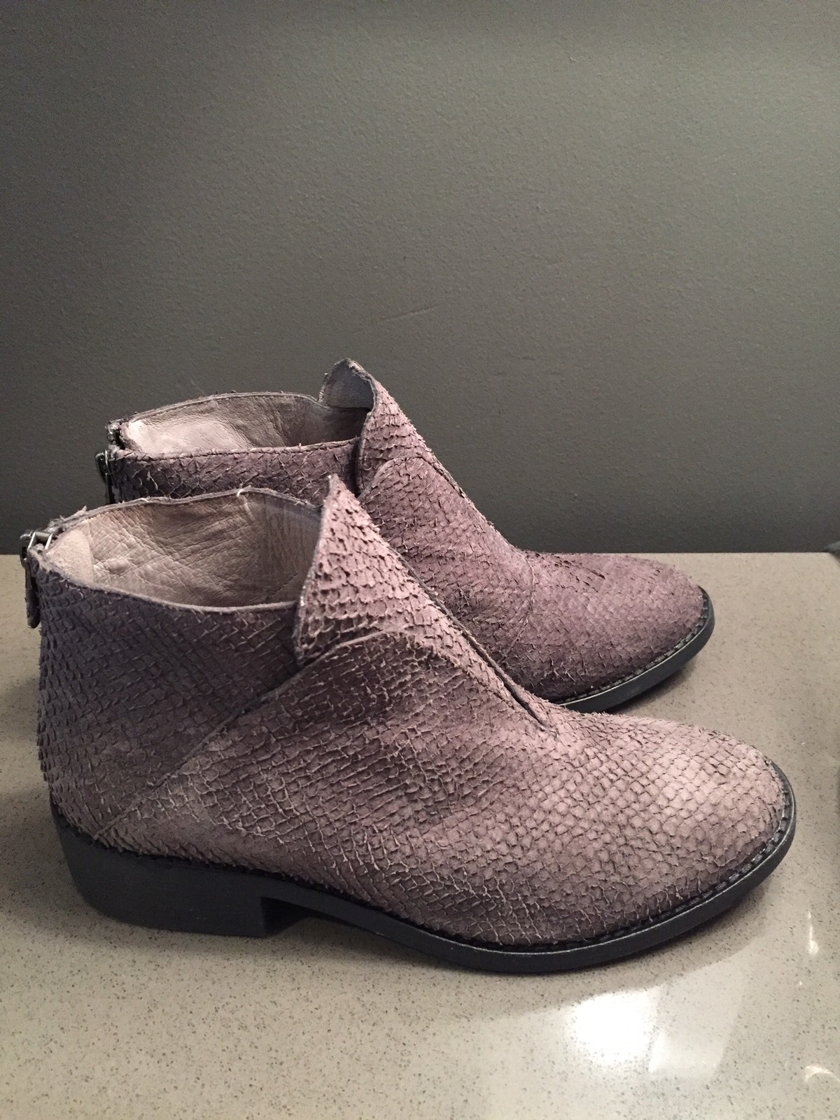 New Eileen Fisher Toe Tuck Siped Almond Toe Fisher Bootie Graphite Größe 6 M 185155 New Eileen Fisher Toe Tuck Siped Almond Toe Fisher Bootie Graphite Größe 6 M 185155