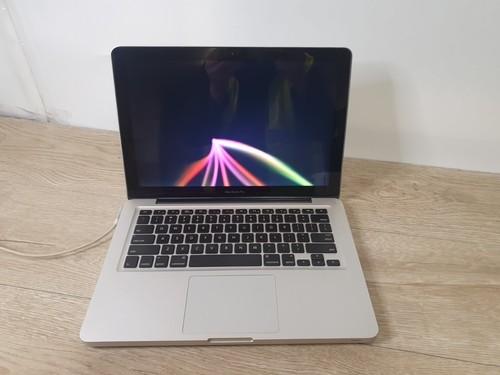 Apple MacBook Pro 2.4 13.3" A1278 Mid 2010 Laptop C2D P8600 4Gb RAM 250GB HDD - Picture 2 of 19