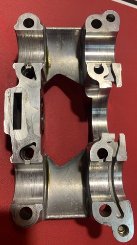 ALBERI A CAMME SUPPORTO TESTATA POSTERIORE APRILIA TUONO 1000 rsv 99 03 - Foto 8 di 10