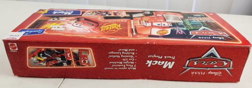 Disney Pixar Supercharged CARS Mack Truck Playset 2006 Mattel sigillato in fabbrica - Foto 7 di 14