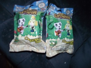 Set-of-2-NEW-SEALED-Official-Nintendo-Animal-Crossing-Backpack-Buddies-Clip-On